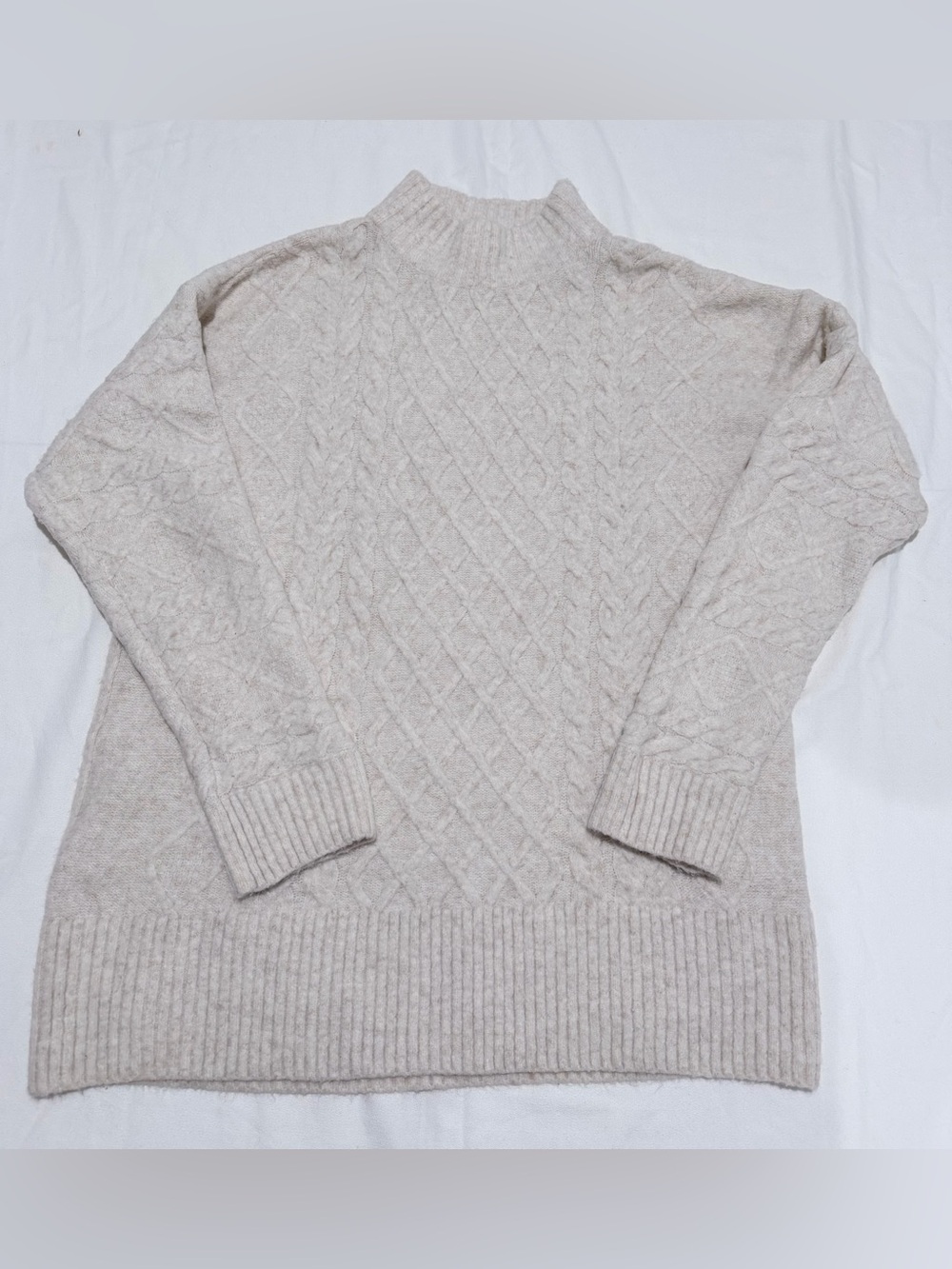 Women’s Beige Cable Knit Mock Neck Sweater Size Medium Wool Blend Cozy Oversized